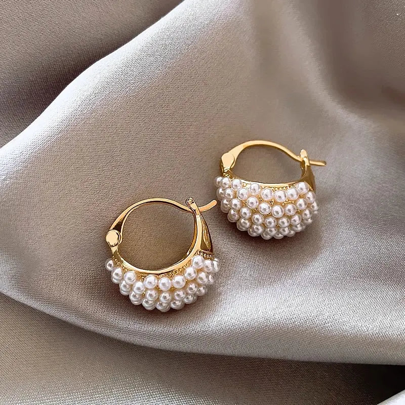 ELITE | Elegant Pearl Earrings-Lizabella Fashion