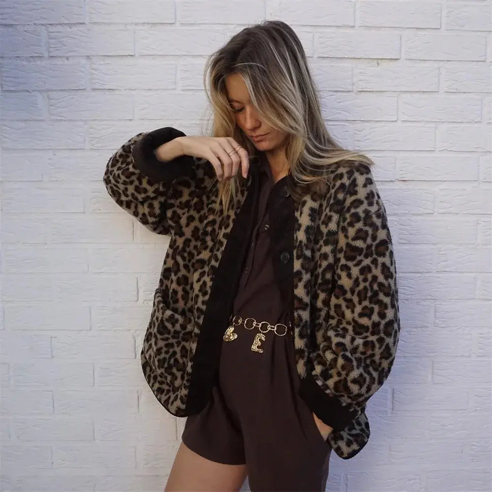 FABIENNE | Fleece Jacket Leopard - Lizabella Fashion