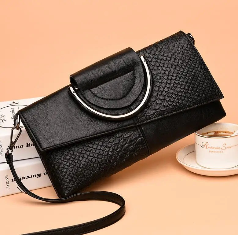 Katy | Sophisticated Style Leather Clutch