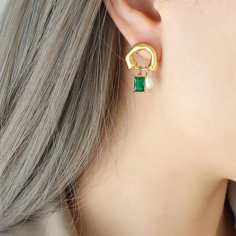 Maya | Elegant Emerald and Pearl Earrings