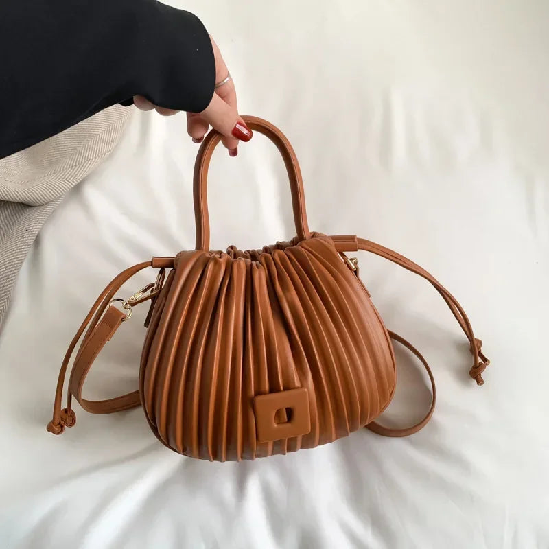 SIENNA | Elegant Luxury Bucket Bag for Sophisticated Style - Lizabella Fashion