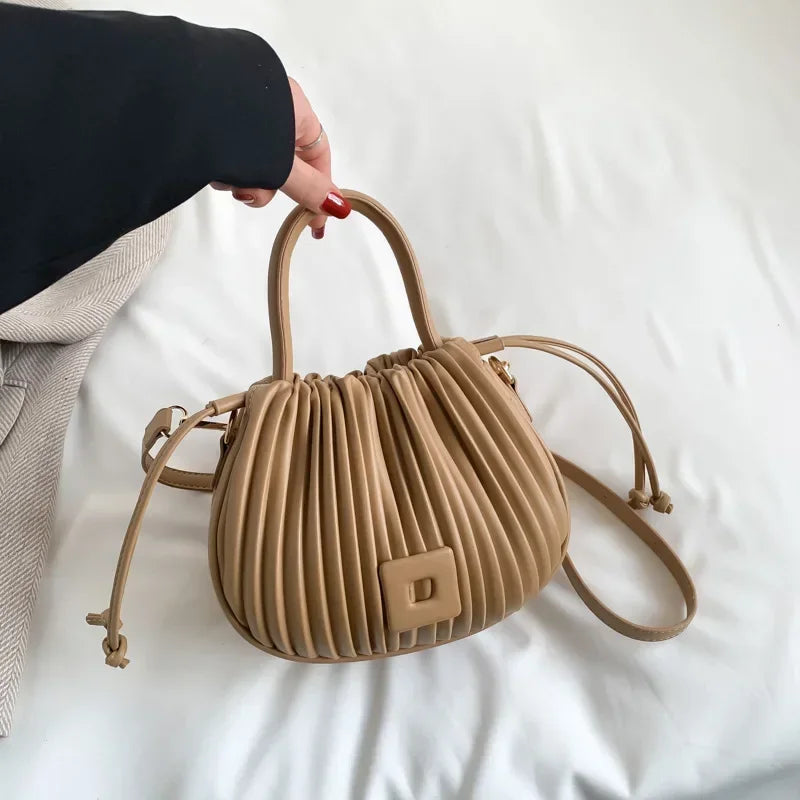 SIENNA | Elegant Luxury Bucket Bag for Sophisticated Style - Lizabella Fashion