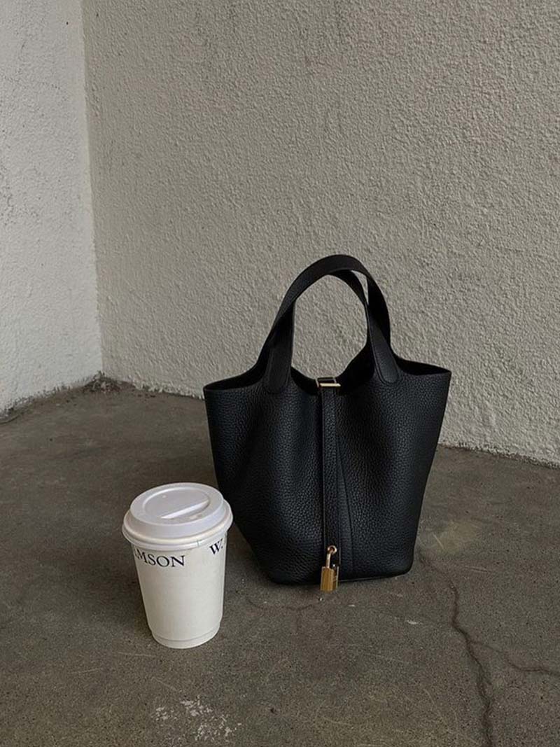 Elvie | Stylish Bucket Bag