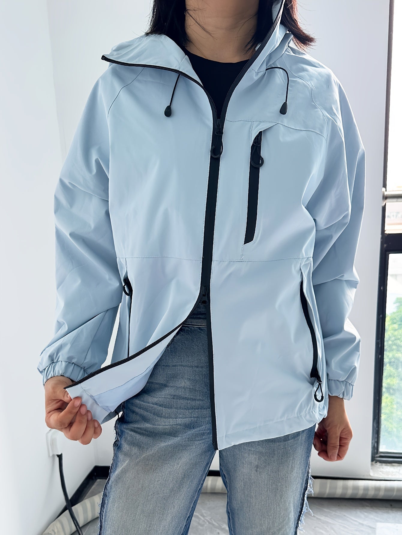 Roselyn | Fashionable & Functional Women's Raincoat