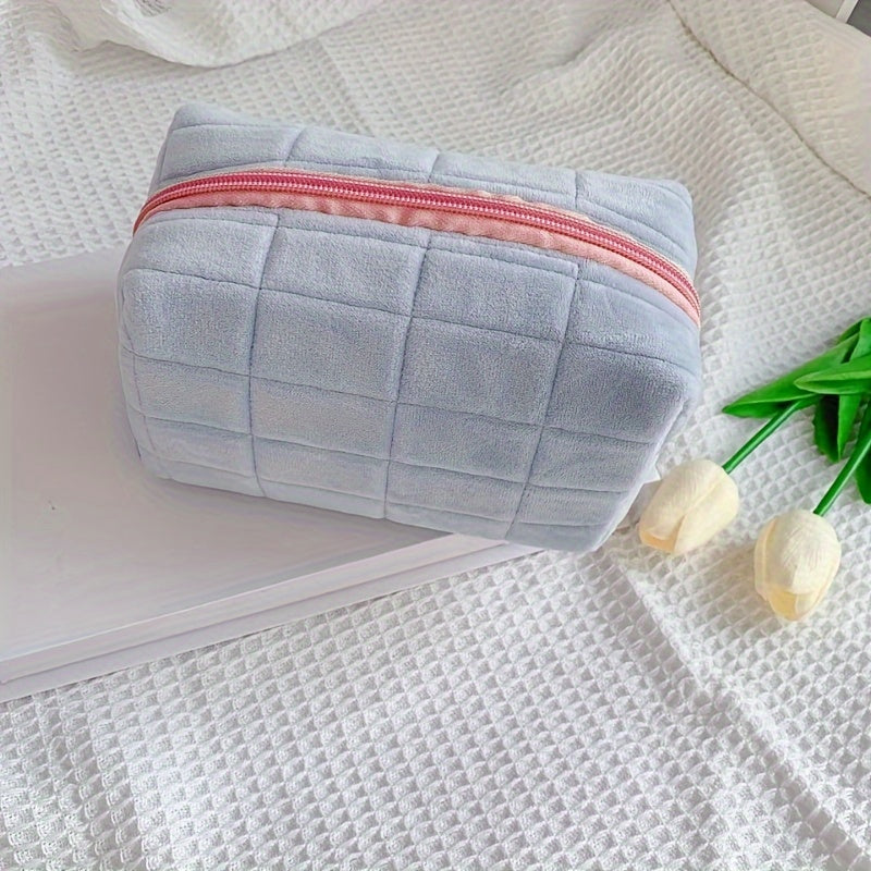 Emma | Luxurious and Practical Cosmetic Pouch